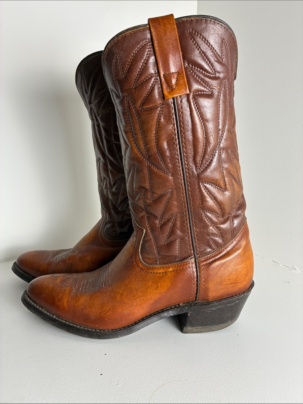 VINTAGE 70’s rare Levi’s Classic Brown Leather Cowboy Boots with original box